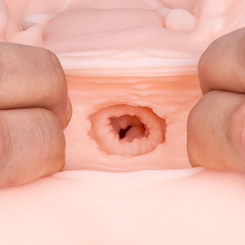 Jackpot-Slut-Queen-closeup-tunnel-view